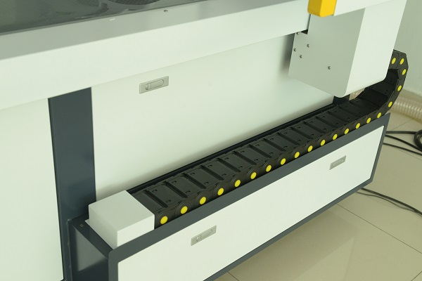 M&aacute;quina de corte digital plotter para corte de favo de mel de 50 mm 